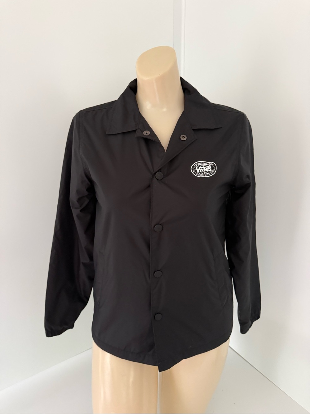 ⁠Vans Off The Wall Womens Black Coaches Jacket Windbreaker Size S International⁠
